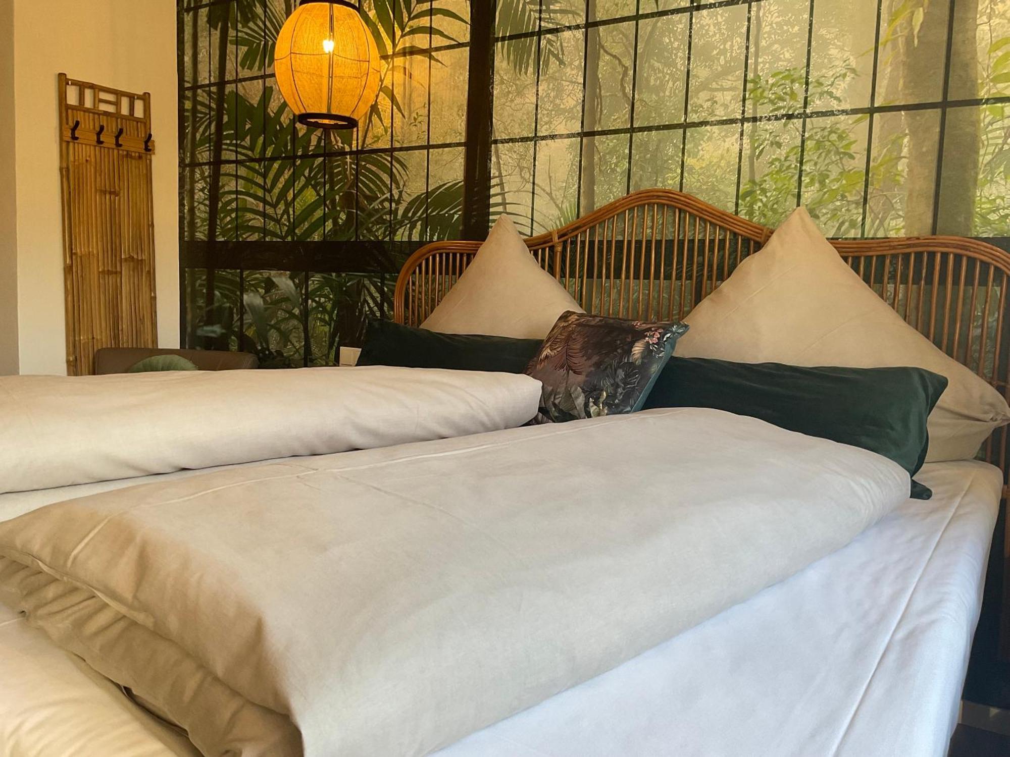 Zu Jeddelohs Bungalows & Apartments -Adult Friendly 글라덴바흐 외부 사진
